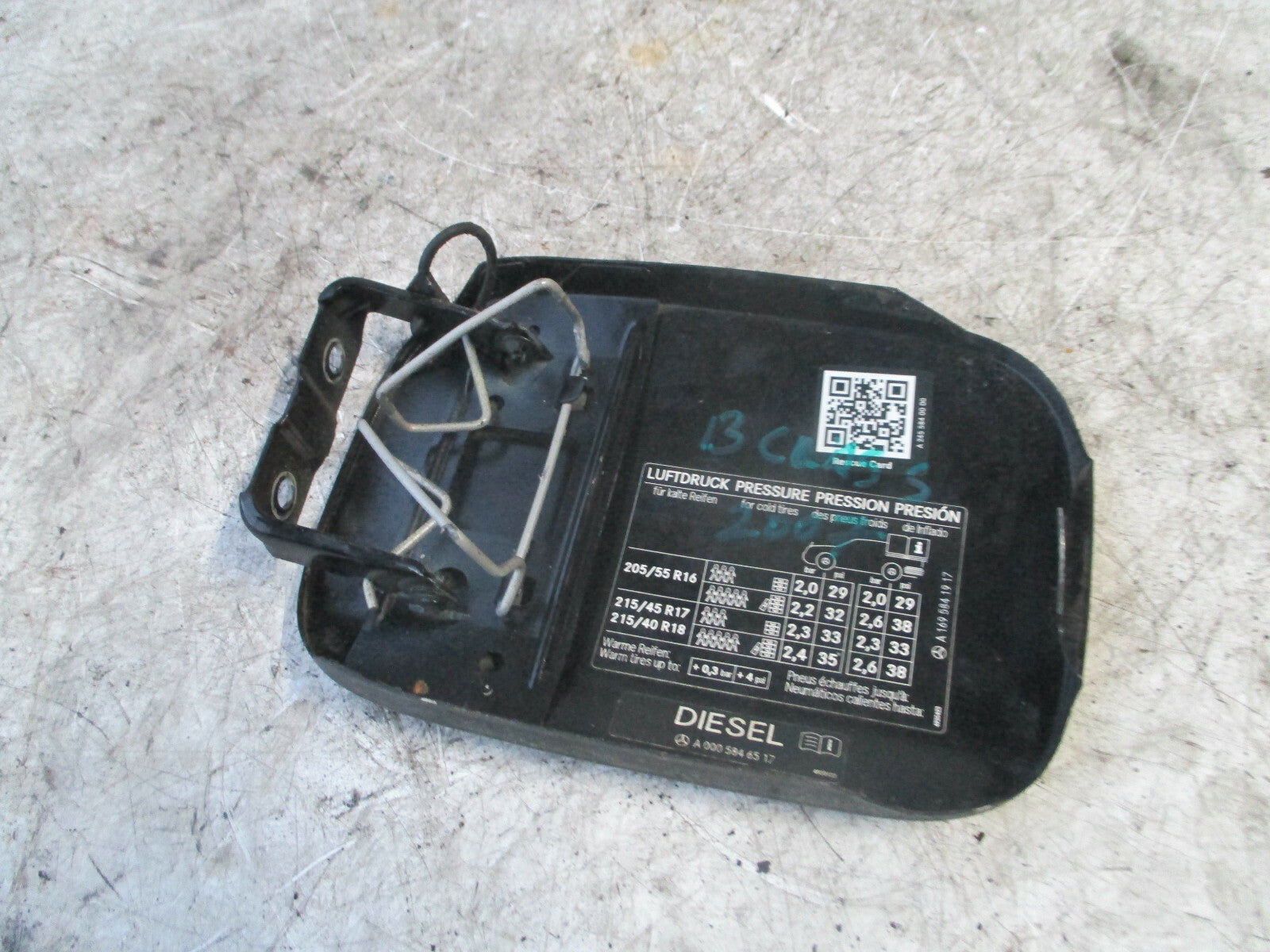 MERCEDES B CLASS W245 2007 FUEL FLAP COVER BLACK