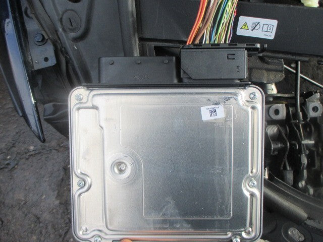 2012 BMW 5 SERIES F10 2.0 DIESEL ENGINE CONTROL MODULE UNIT ECU 8518477