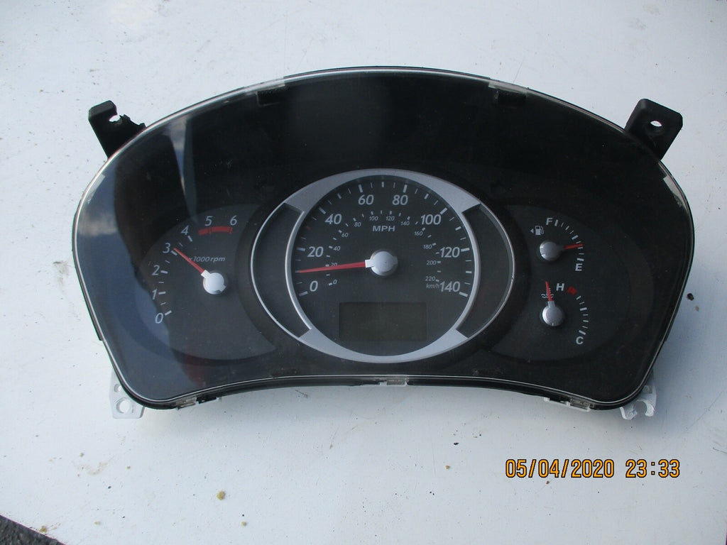 HYUNDAI TUCSON 2006 SPEEDOMETER INSTRUMENT CLUSTER 94011 2E610