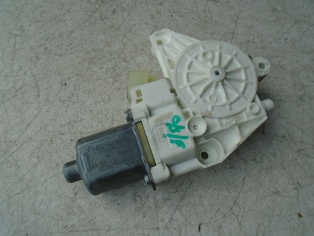 MERCEDES BENZ C CLASS W204 2012 OSF DRIVER FRONT DOOR WINDOW MOTOR A2048200242
