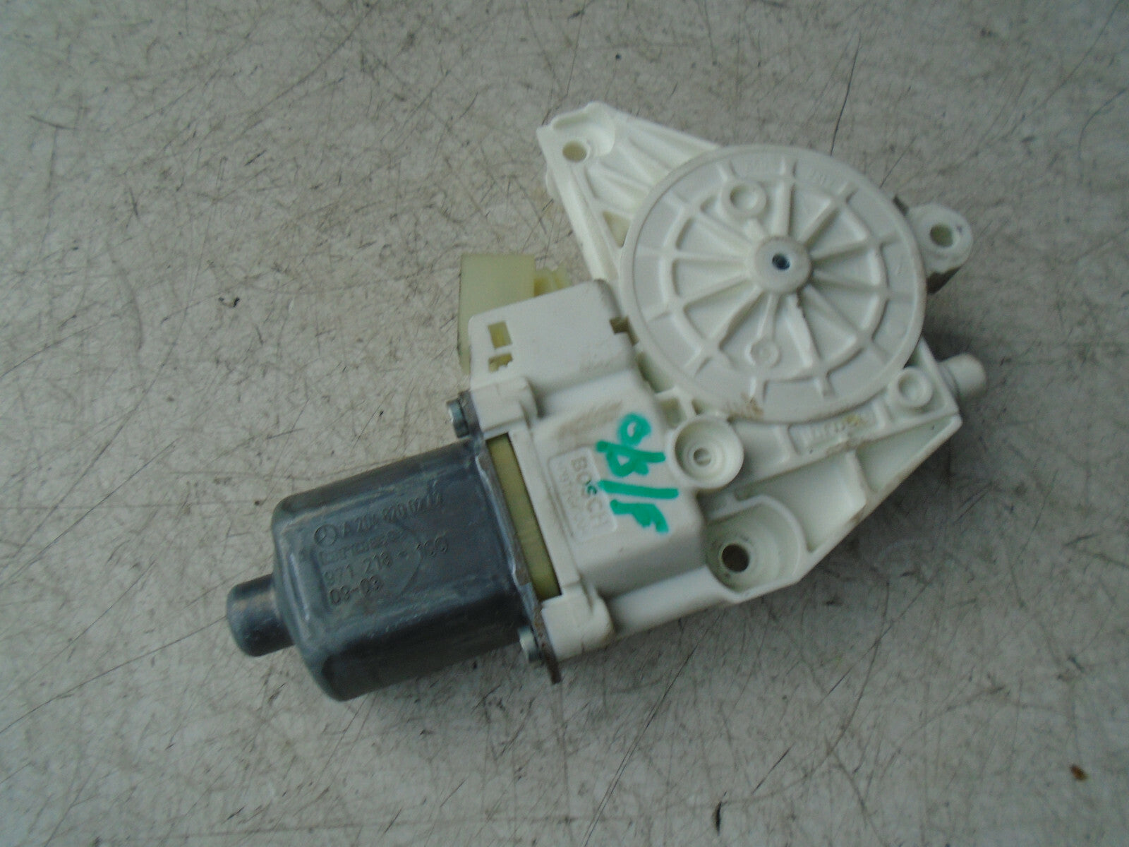 MERCEDES BENZ C CLASS W204 2012 OSF DRIVER FRONT DOOR WINDOW MOTOR A2048200242