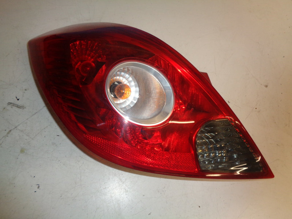 VAUXHALL CORSA D 07-15 3 DOOR NS PASSENGER SIDE REAR TAIL LIGHT 13211840