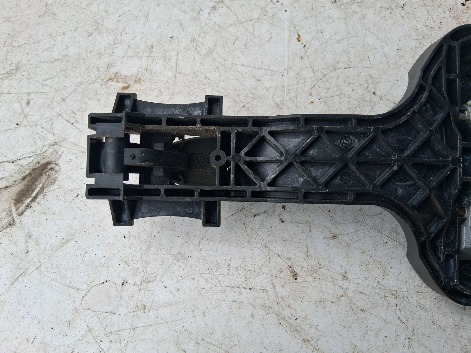 2010 MERCEDES BENZ SPRINTER W906 NSF PASSENGER SIDE FRONT LEFT DOOR HANDLE
