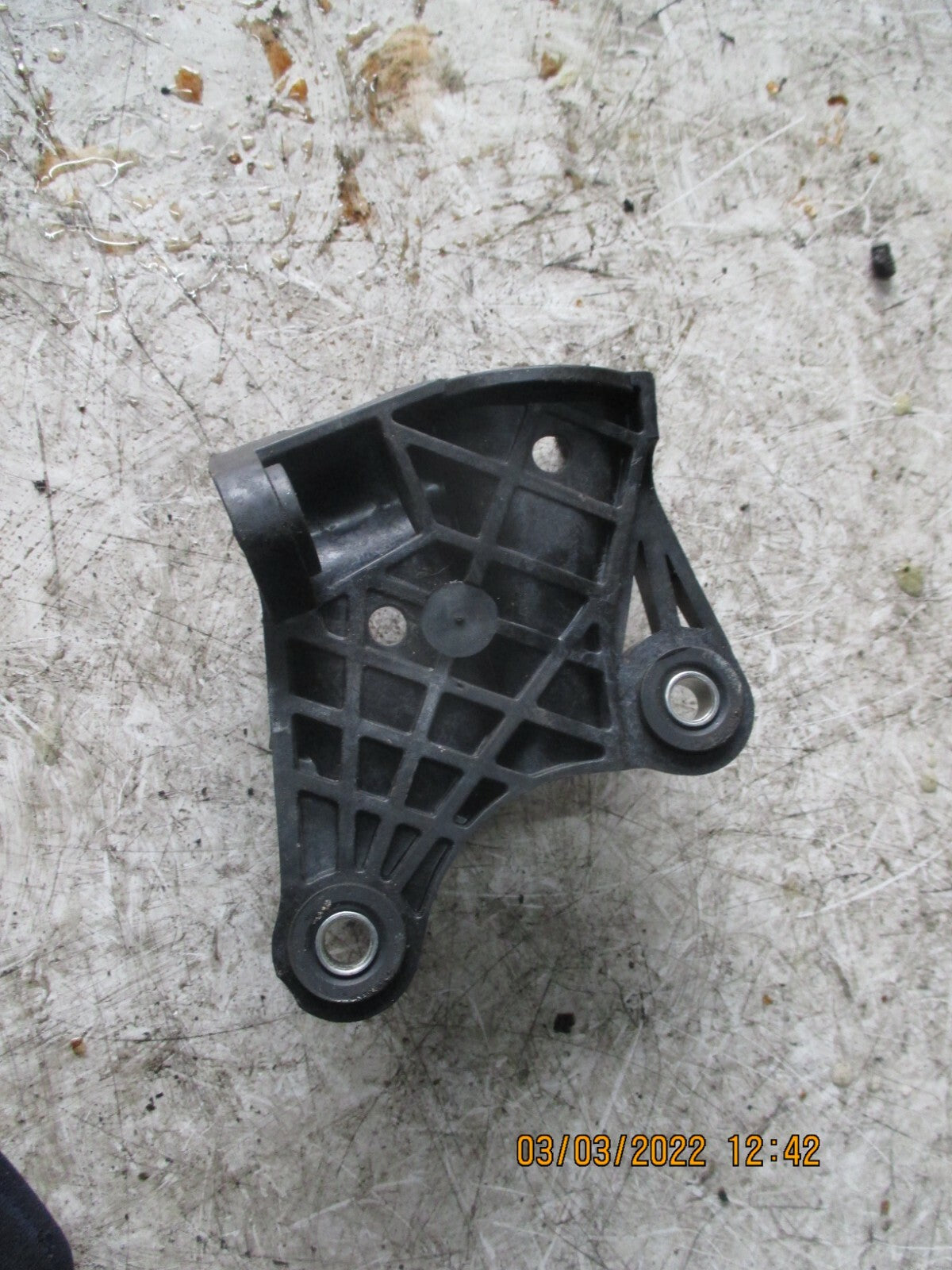 FORD ECOSPORT 2016 GEAR LINKAGE CABLE BRACKET H1BR-7474-DC