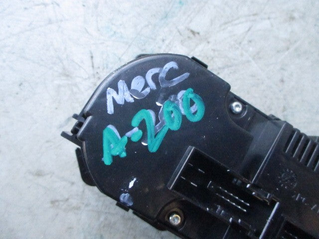 2018 MERCEDES A CLASS W176 AC HEATER CONTROL UNIT A2469003816