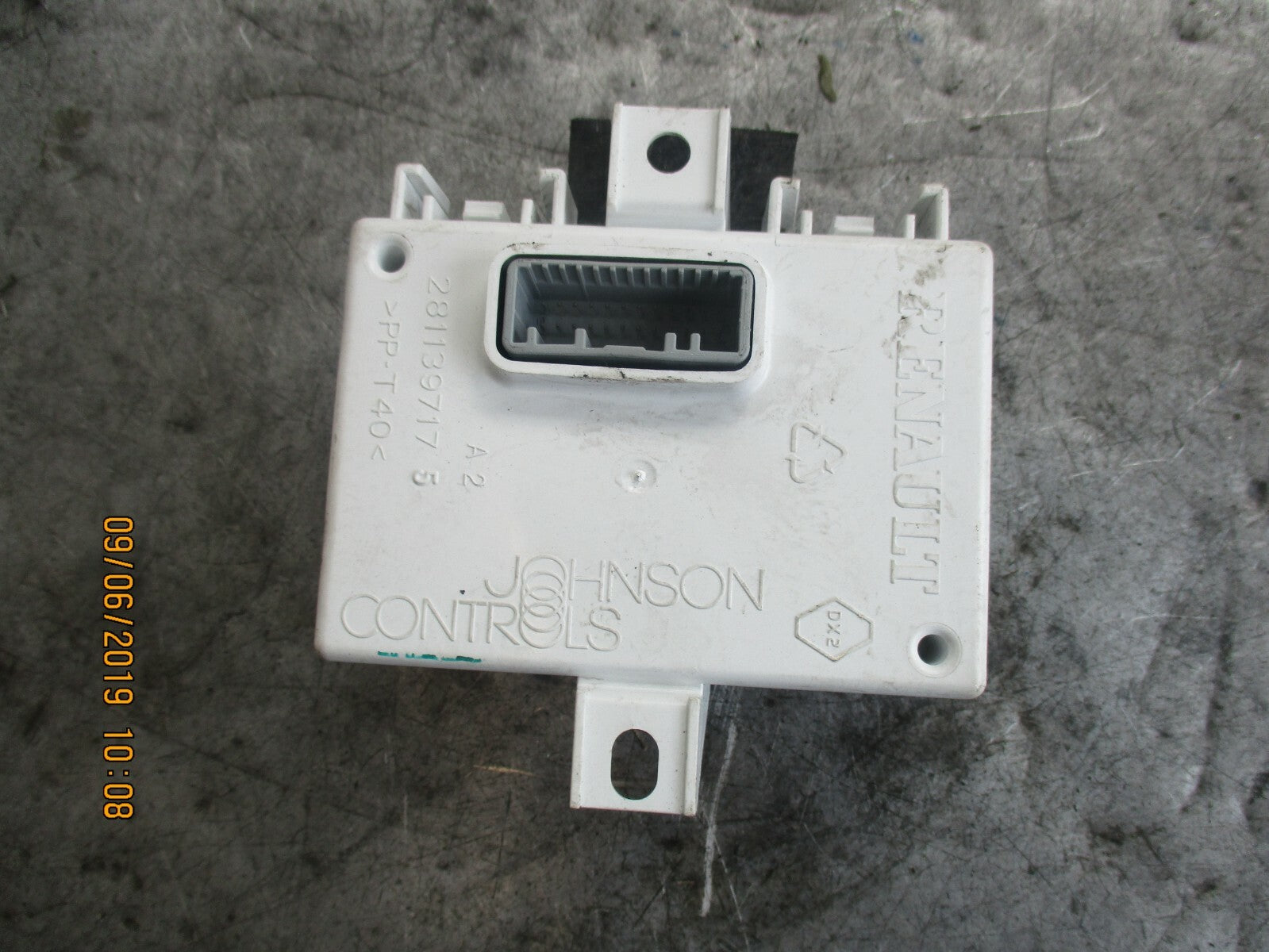 RENAULT MEGANE MK3 SAT NAV ECU MODULE UNIT 283468105R