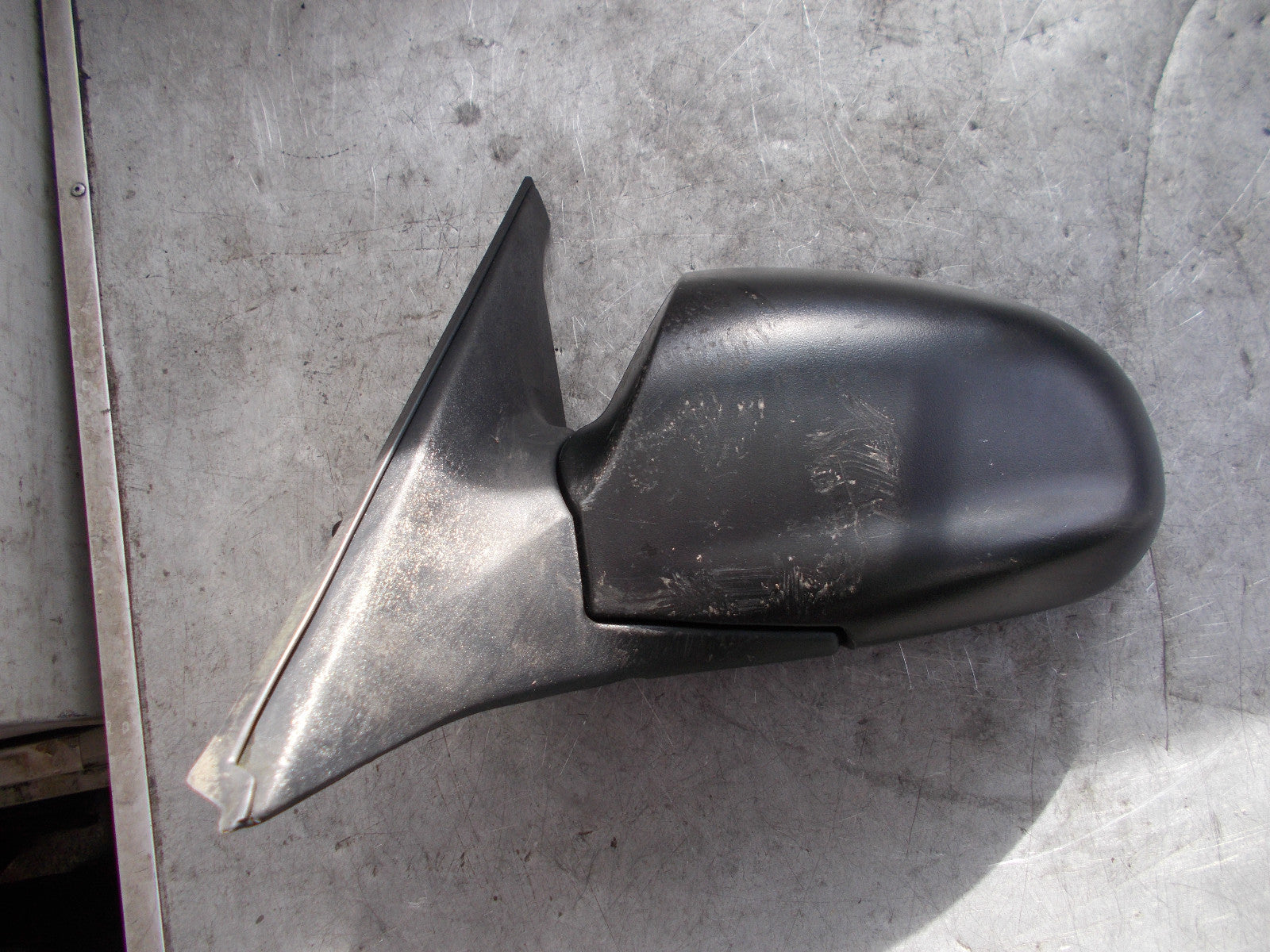 HYUNDAI ACCENT 2003 NS PASSENGER SIDE MANUAL WING MIRROR BLACK