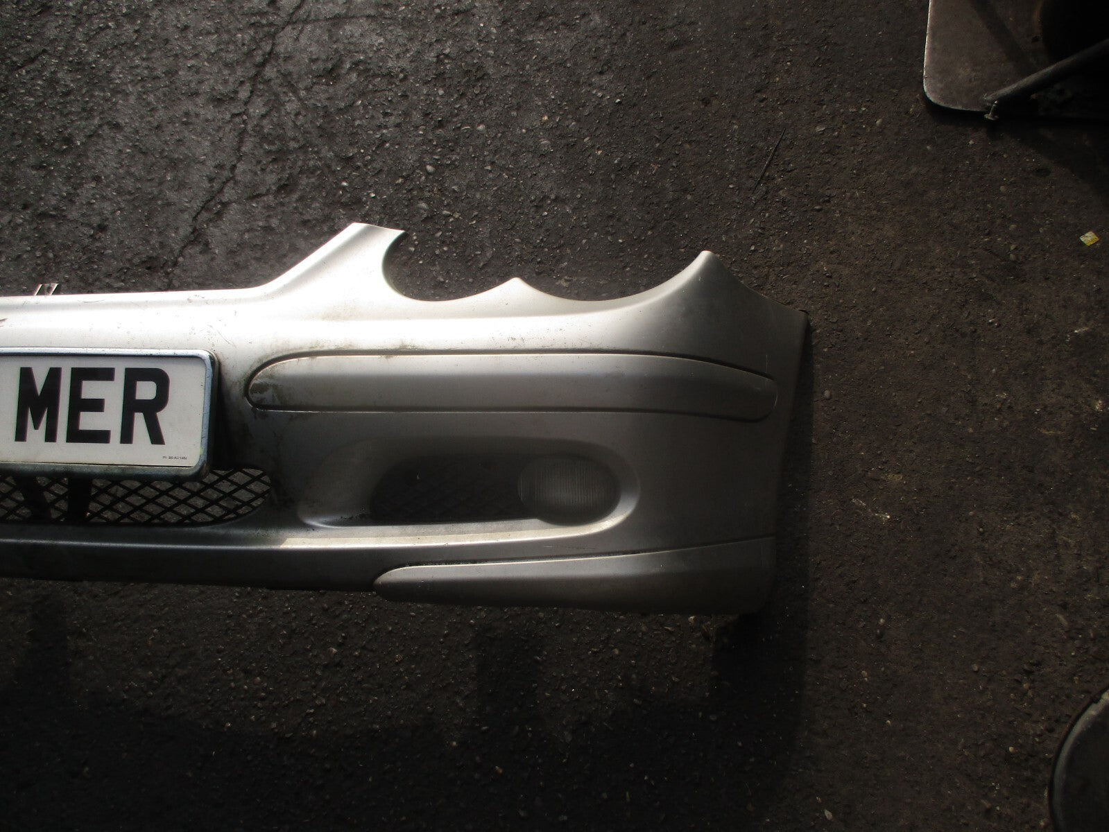 2002 MERCEDES C CLASS COUPE CL203 FRONT BUMPER WITH GRILLES SILVER