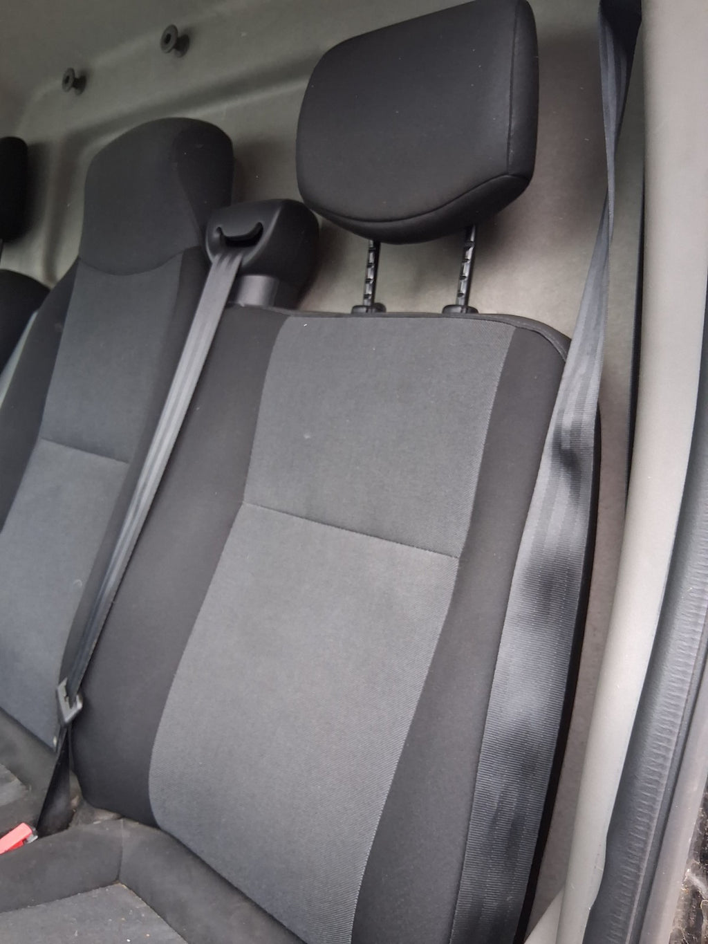 2021 NISSAN NV400 MK1 NSF PASSENGER SIDE FRONT SEAT BENCH DOUBLE COMPLETE FABRIC