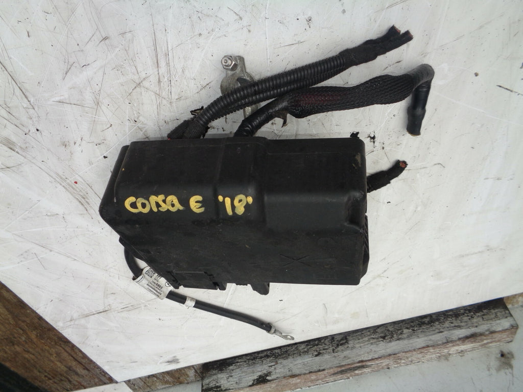 VAUXHALL CORSA E 2018 1.4 PETROL BATTERY TERMINAL FUSE BOX AND COVER 13491092