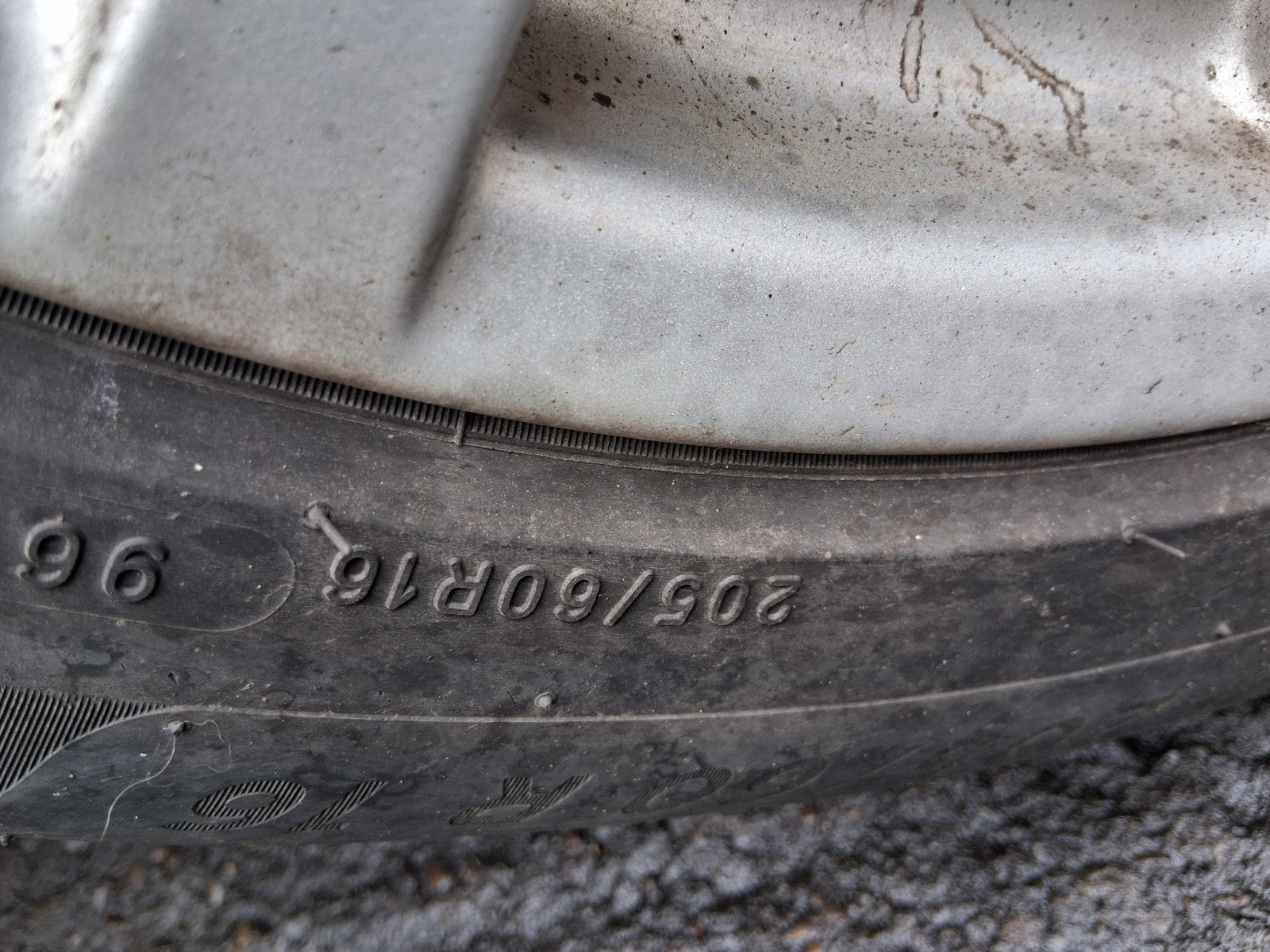 2015 BMW 3 SERIES F30 ESTATE 16 INCH ALLOY WHEEL WITH TYRE 205/60R16