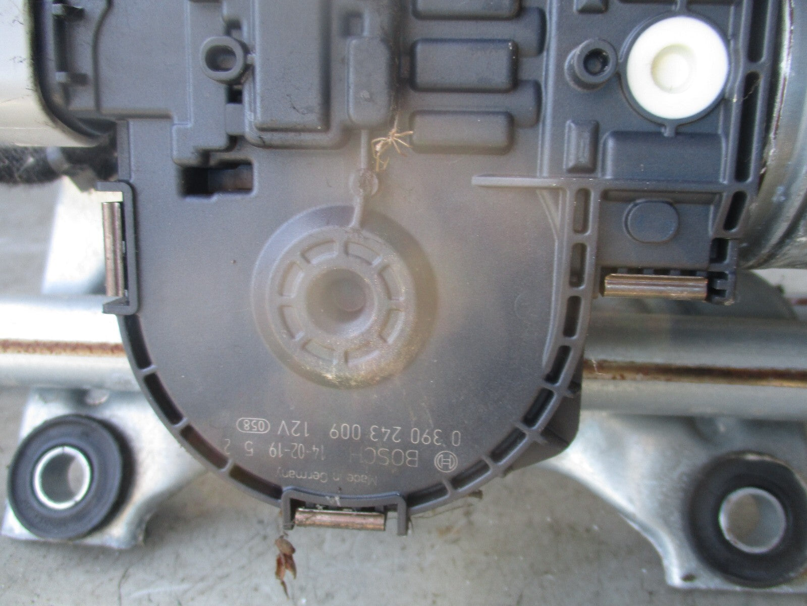 2014 VAUXHALL MERIVA B FRONT WIPER MOTOR & LINKAGE 3397021104