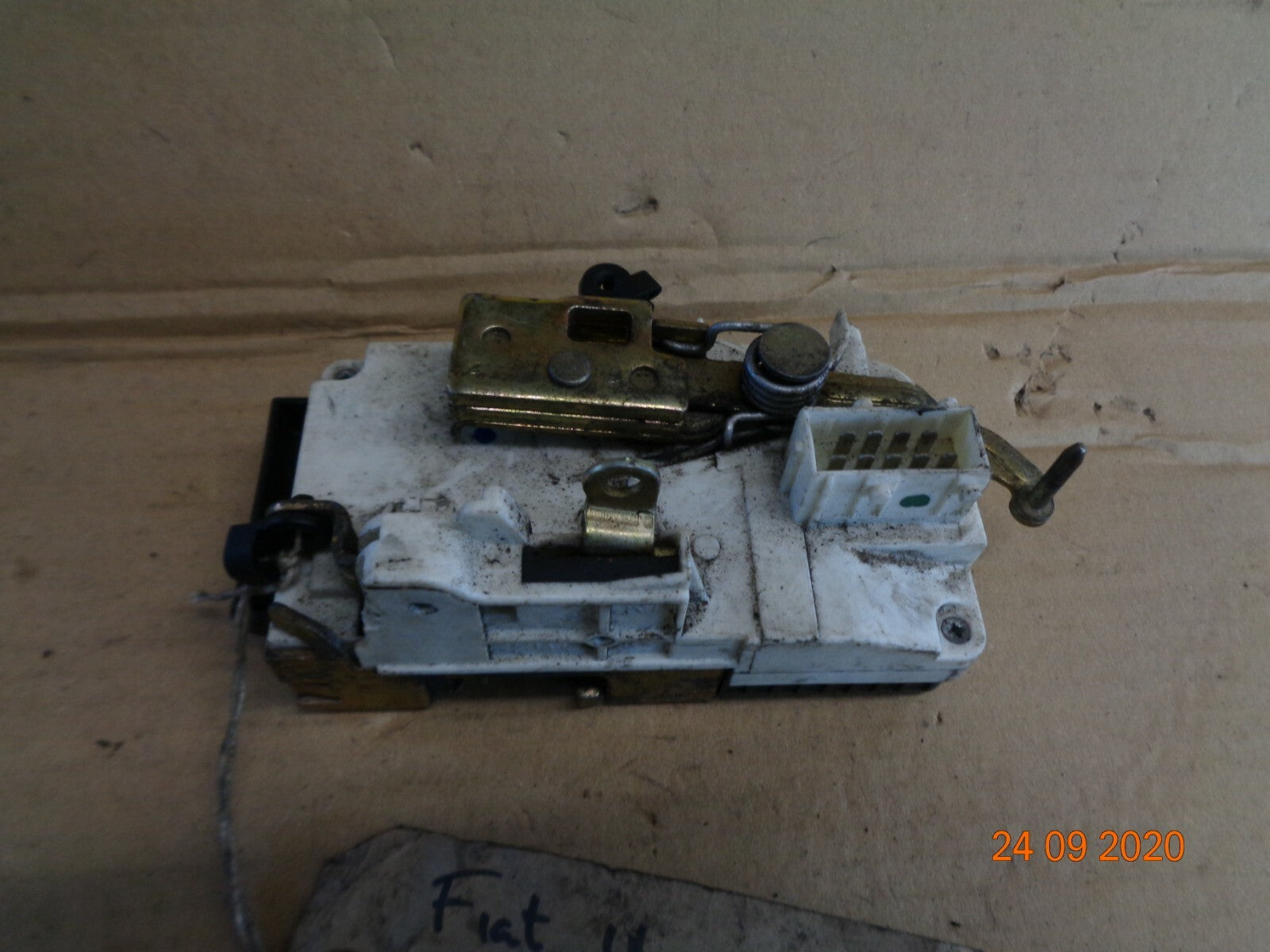 FIAT ULYSSE MK2 2003 2.0 HDI OFF DRIVER SIDE FRONT DOOR LOCK MECH MECHANISM