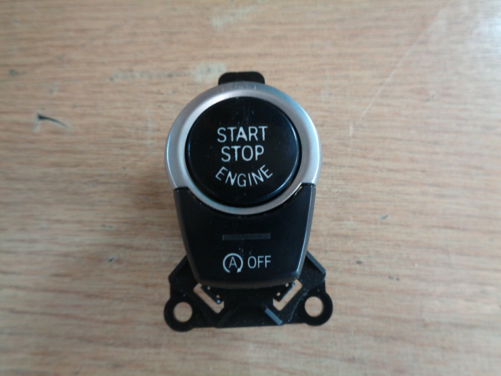 BMW F10 5 SERIES 2012 ENGINE IGNITION START STOP SWITCH BUTTON CONTROL 922523003