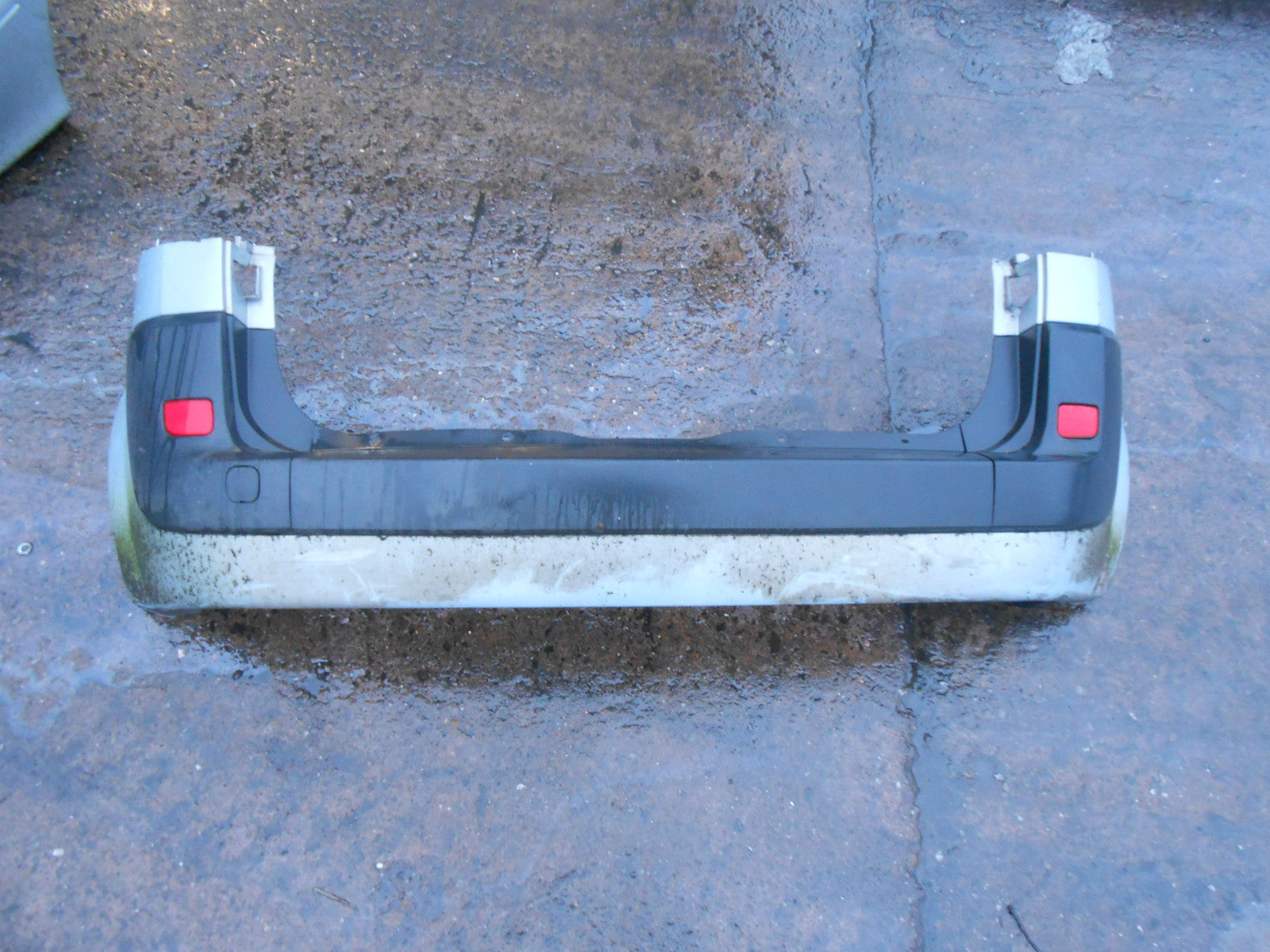RENAULT SCENIC MK2 2003 COMPLETE REAR BUMPER GREEN