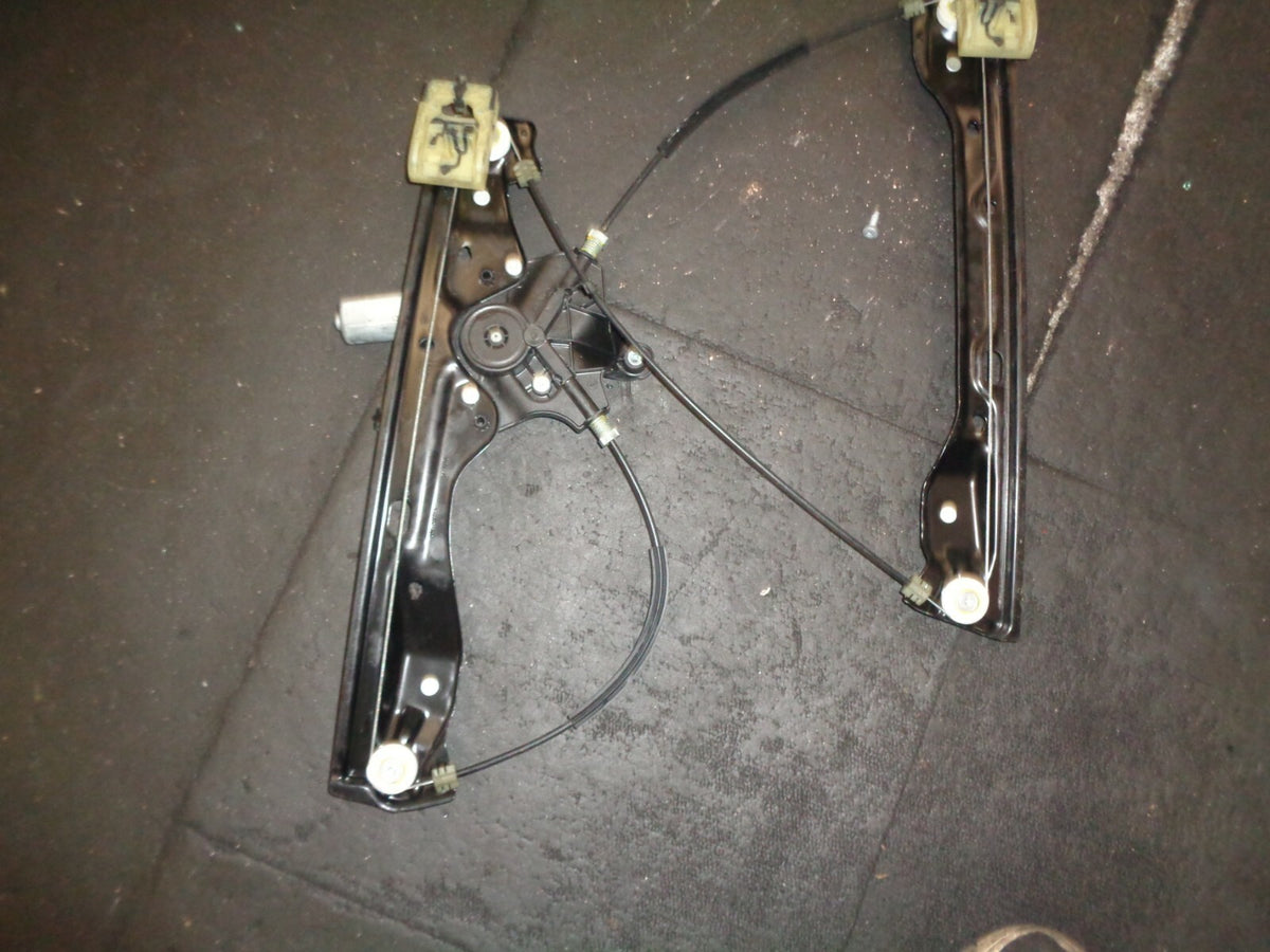 VAUXHALL ASTRA K 2018 NSF PASSENGER SIDE FRONT WINDOW MOTOR & REGULATOR