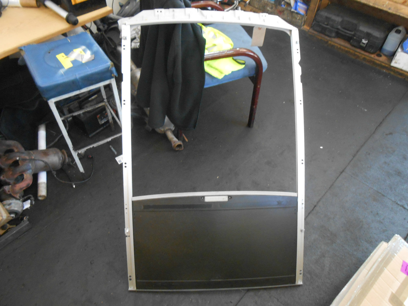PEUGEOT 207 2011 FACELIFT 3 DOOR PANORAMIC SUNROOF SURROUND BRACKET 96537864 BJ