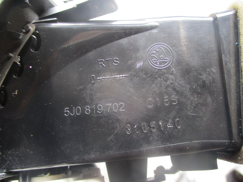 SKODA FABIA 2007 DASH AIR VENTS 5J0819702