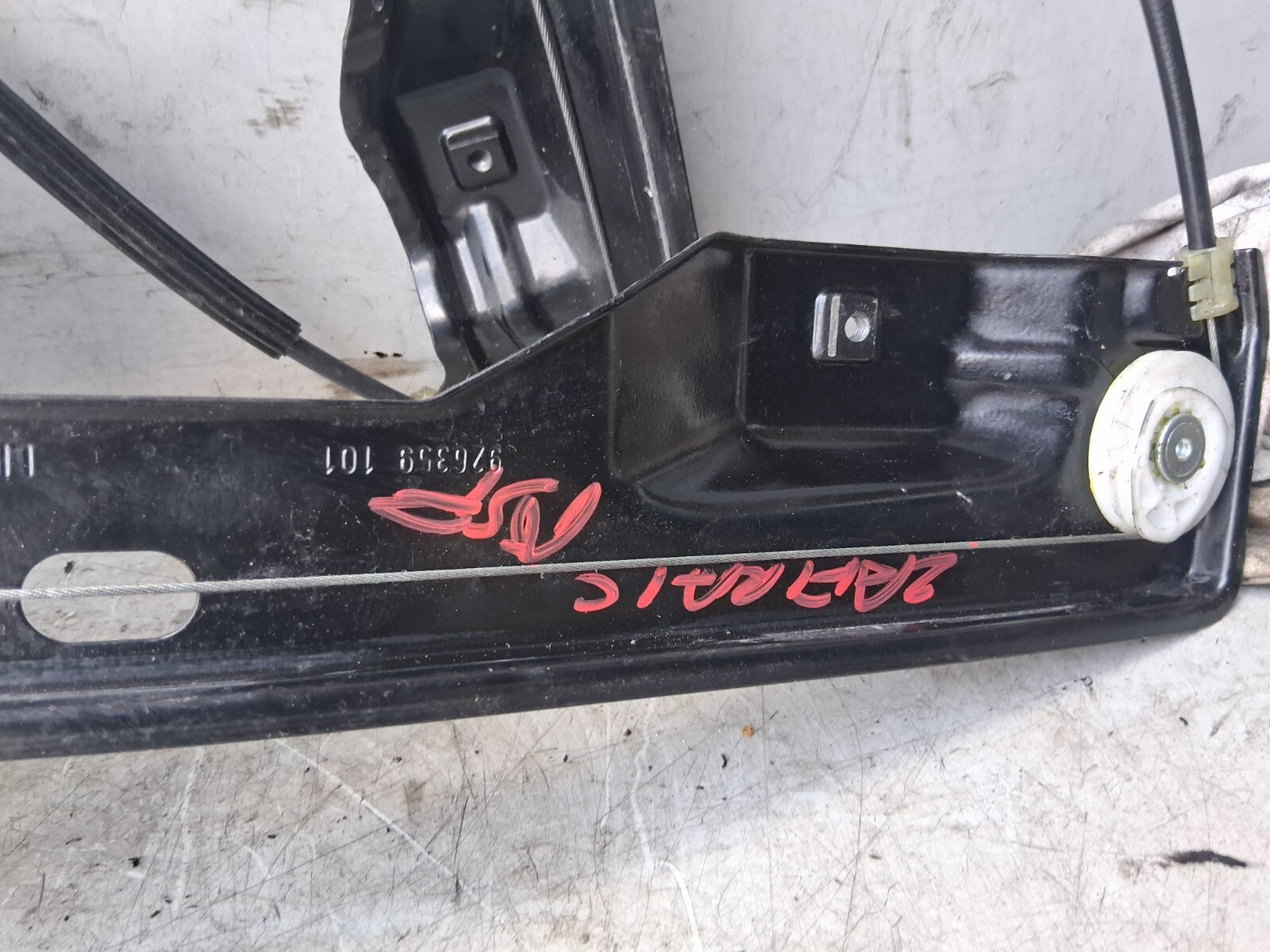 VAUXHALL ZAFIRA C 2016 NSF PASSENGER SIDE FRONT WINDOW MOTOR REGULATOR 13260137