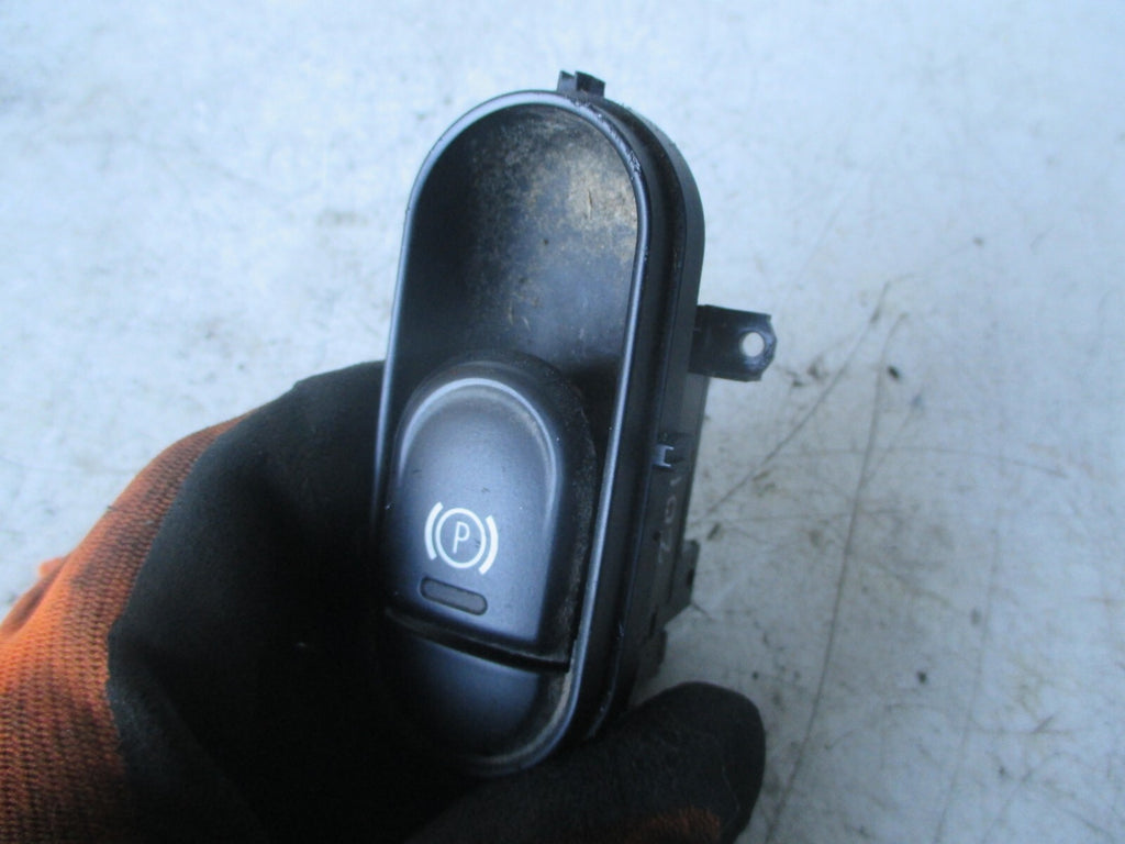 BMW MINI CLUBMAN F54 2016 PARKING BRAKE HANDBRAKE SWITCH 6806702