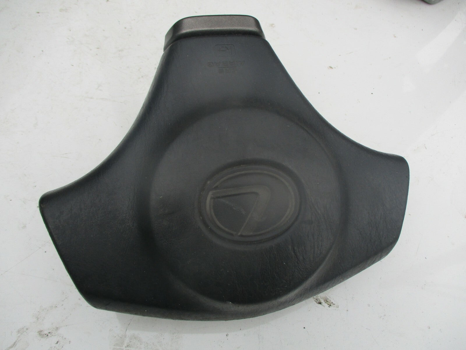 LEXUS IS 200 2004 3 SPOKE STEERING WHEEL AIRBAG UNIT ONLY 8414902