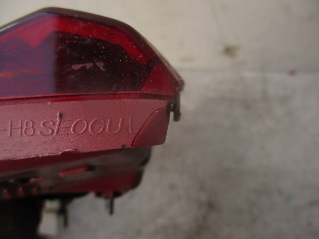 2018 KIA STONIC NSR PASSENGER SIDE REAR INNER TAIL LIGHT TAIL LAMP