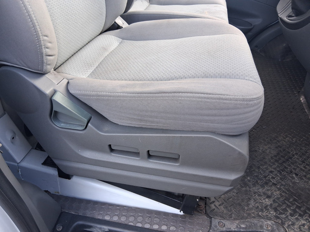 2020 SAIC LDV V80 OSF DRIVER SIDE FRONT RIGHT FABRIC COMPLETE SEAT
