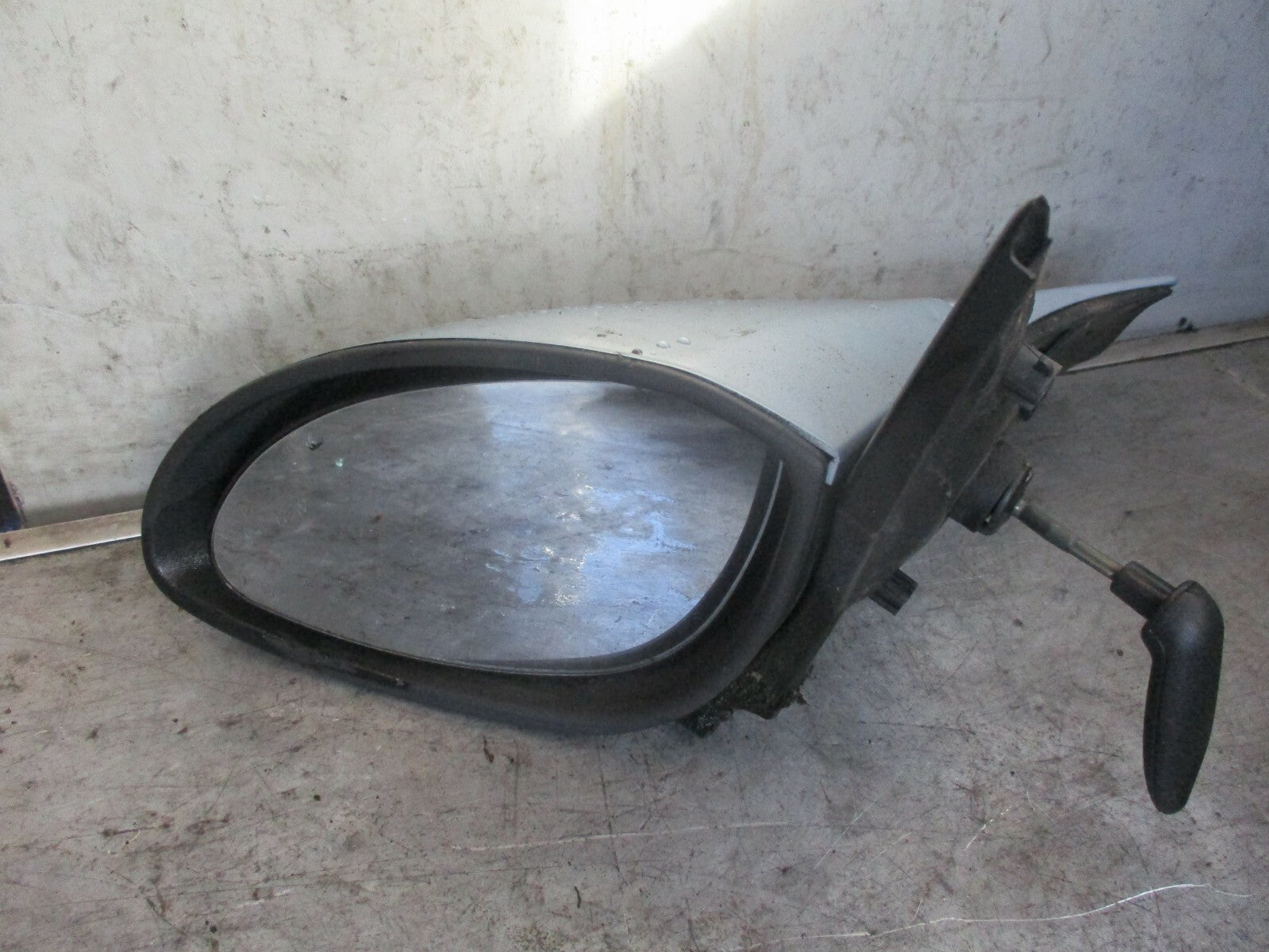 VAUXHALL VECTRA B NS PASSENGER SIDE MANUAL WING MIRROR LIGHT BLUE