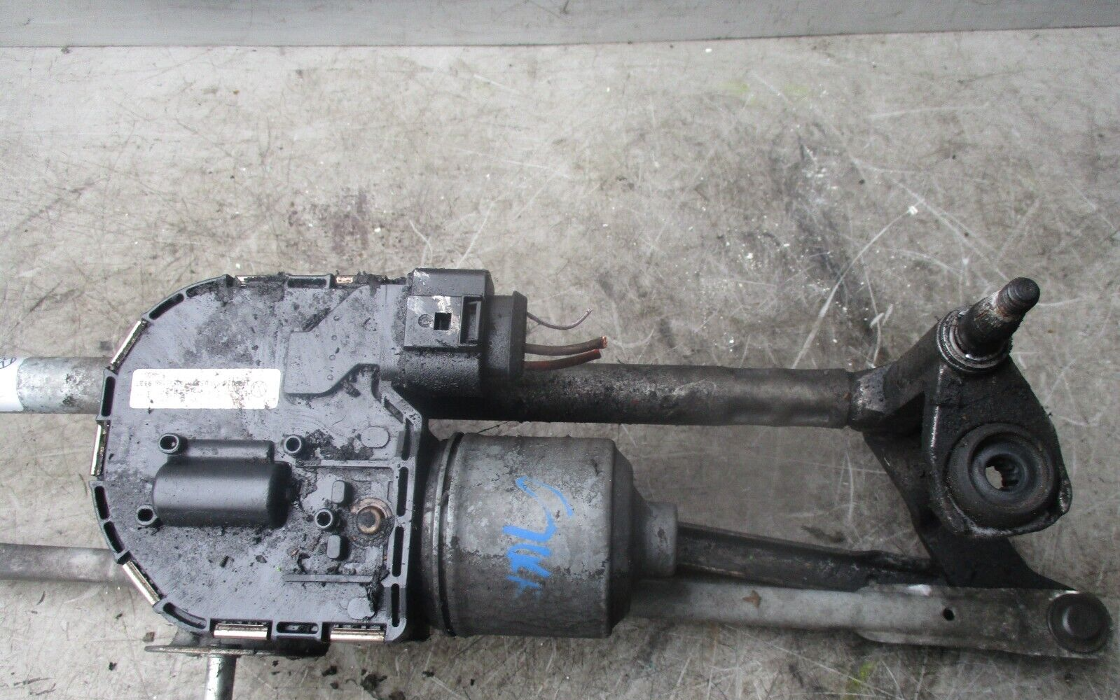 2009 VOLKSWAGEN GOLF FRONT WIPER MOTOR 5K2955023