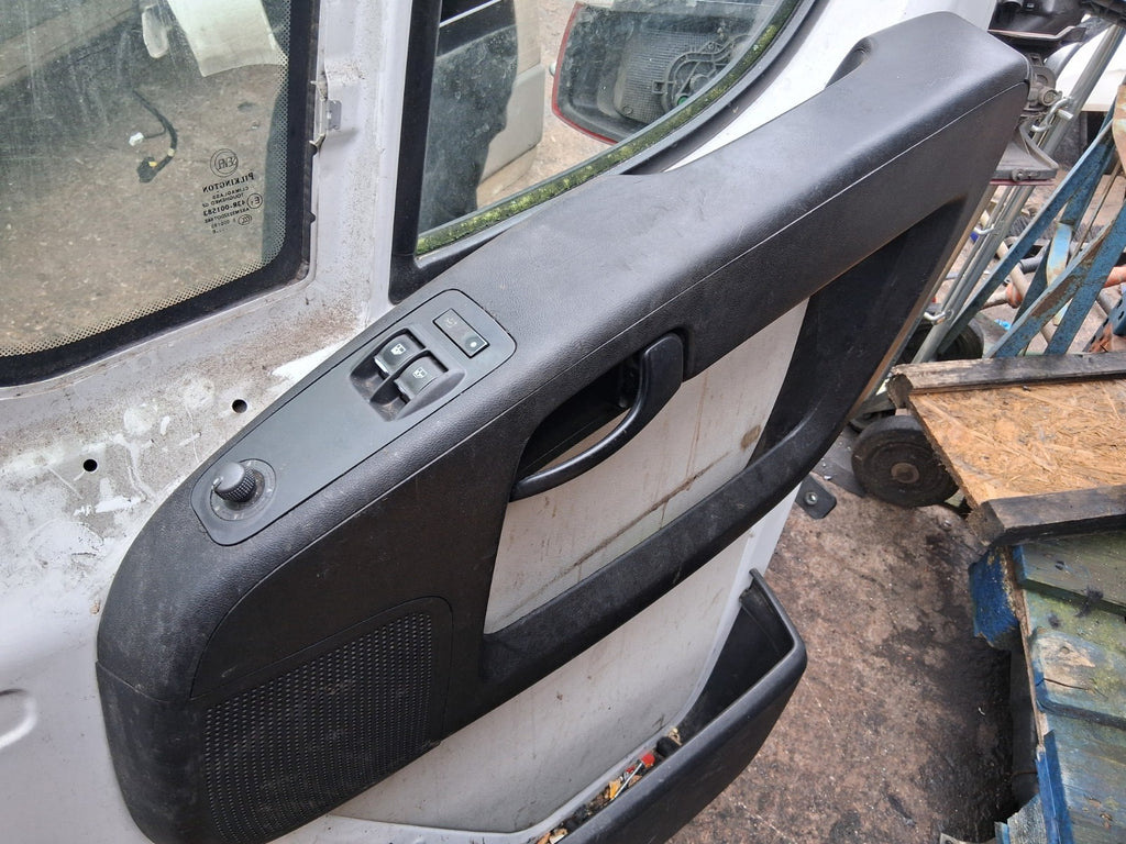2016 PEUGEOT BOXER MK3 OSF DRIVER SIDE FRONT RIGHT COMPLETE DOOR WHITE