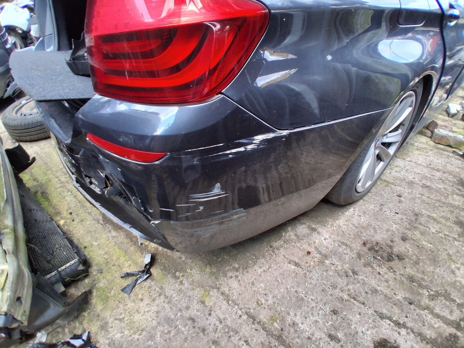 2012 BMW 5 SERIES F10 COMPLETE REAR BUMPER WITH PDC SENSORS SOPHISTO GREY II B90