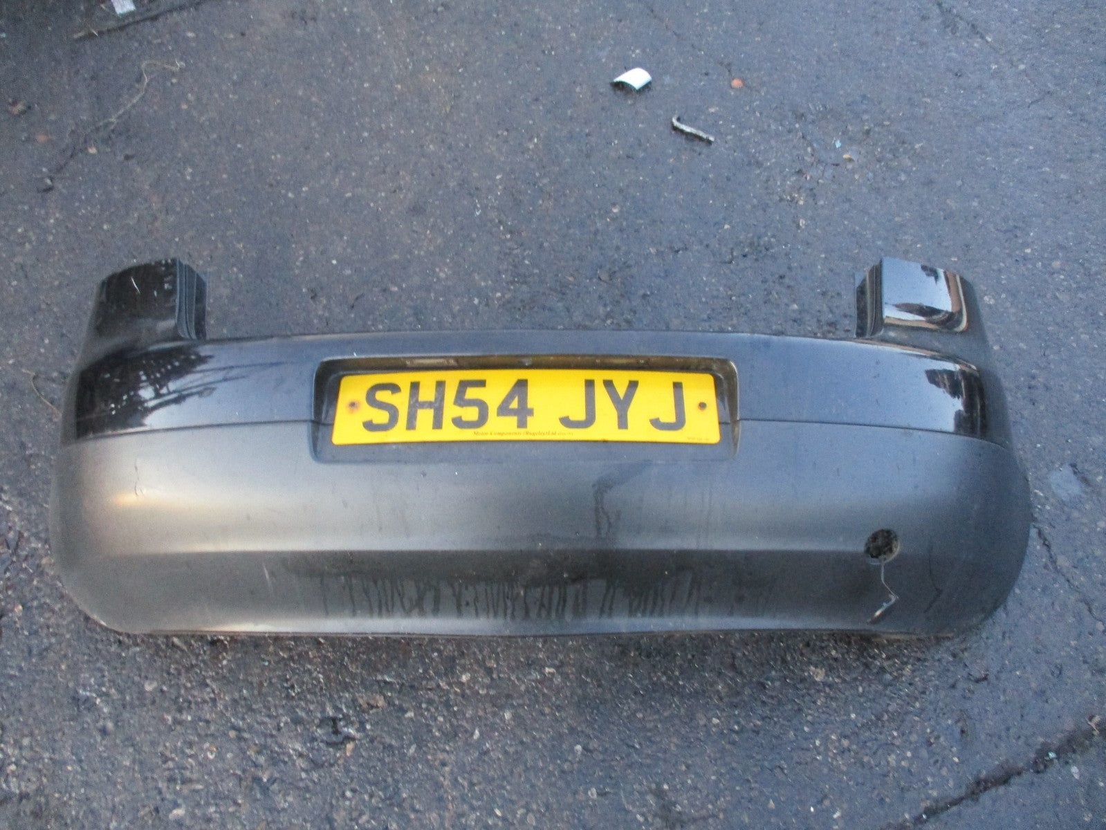 VOLKSWAGEN GOLF MK5 REAR BUMPER COMPLETE BLACK