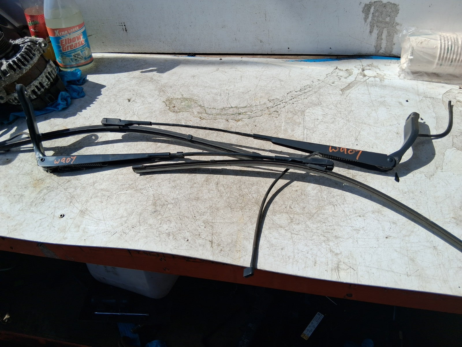 2021 MERCEDES BENZ SPRINTER W907 FRONT WIPER ARM AND BLADES