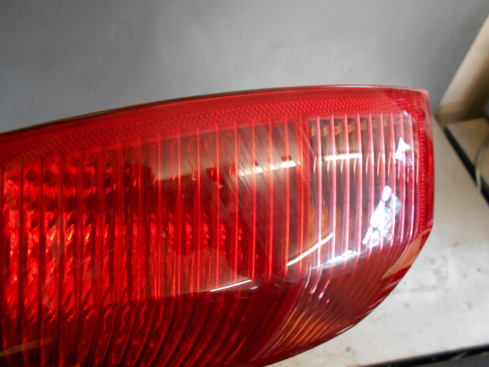 ALFA ROMEO 147 2003 OS DRIVER  SIDE REAR  OUTER TAIL LIGHT 46556347
