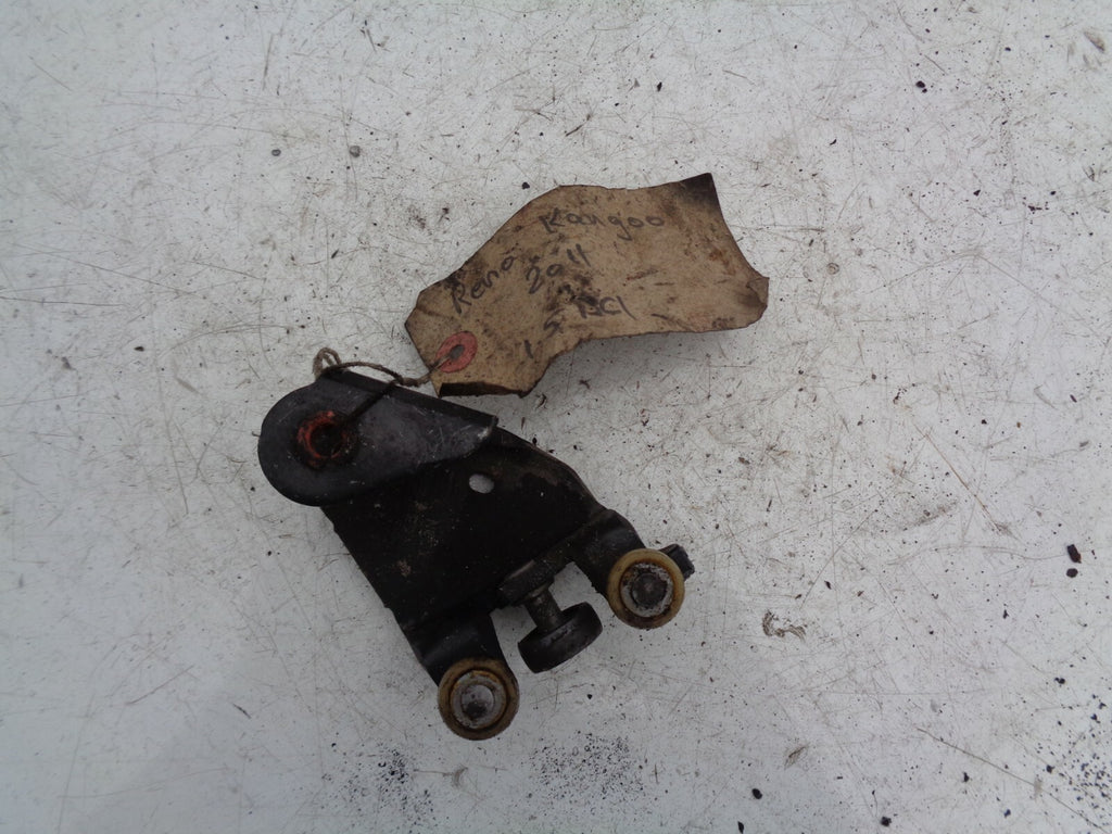 RENAULT KANGOO 2011 SIDE LOADING DOOR WHEEL RUNNER HINGE ASSEMBLY