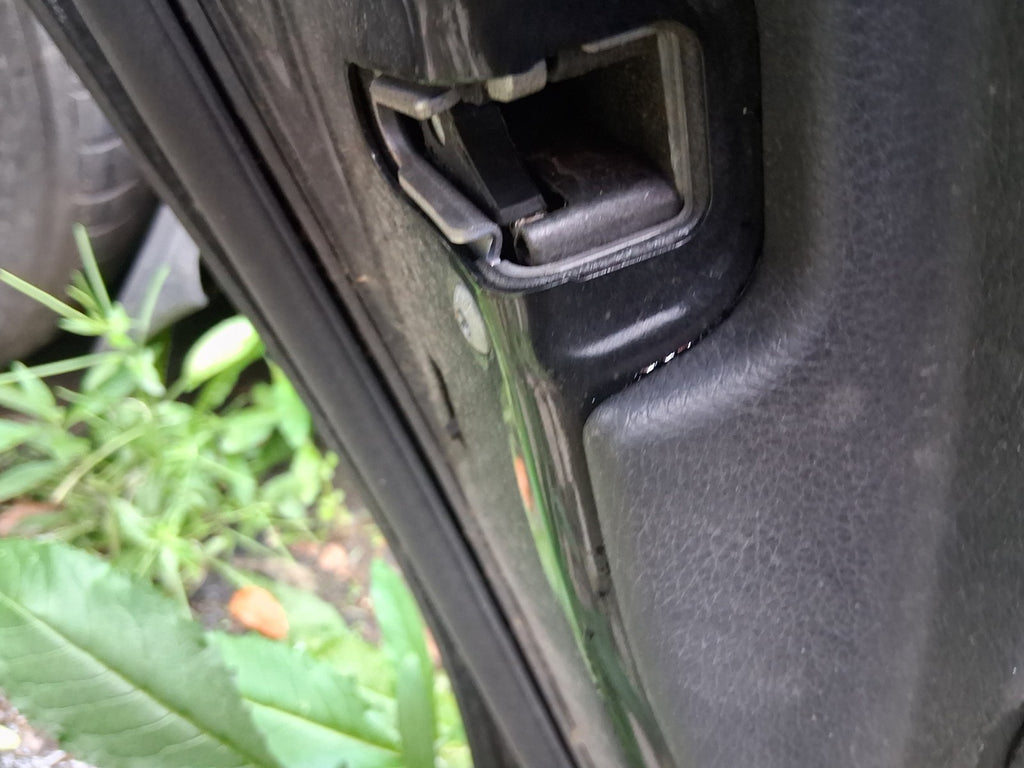 2016 MERCEDES C CLASS W205 NSR PASSENGER SIDE REAR LEFT DOOR LOCK MECHANISM