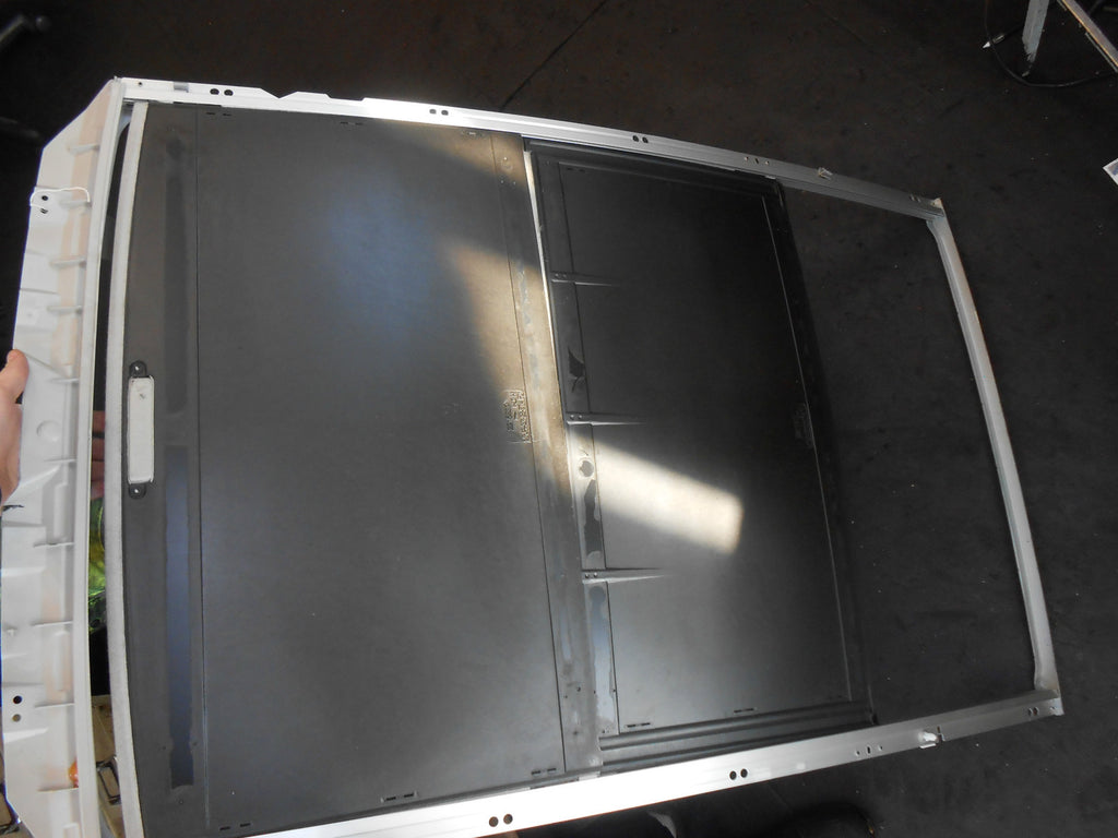 PEUGEOT 207 2011 FACELIFT 3 DOOR PANORAMIC SUNROOF SURROUND BRACKET 96537864 BJ