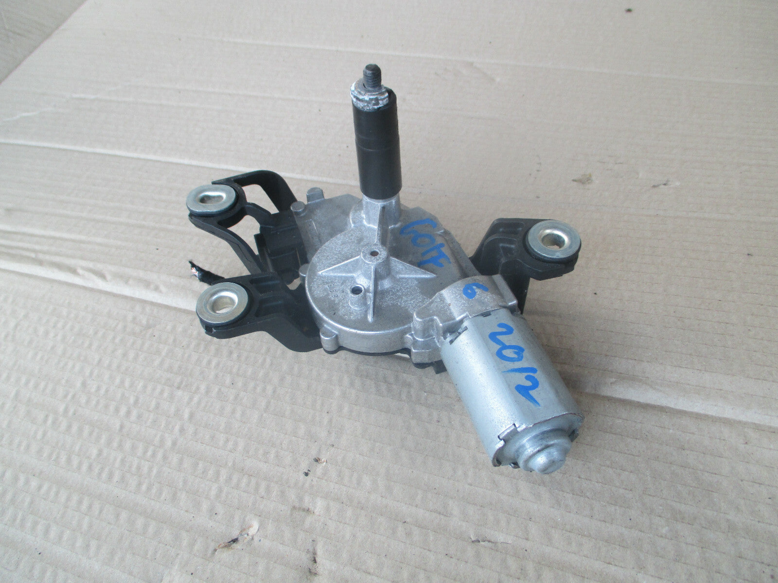 VW VOLKSWAGEN GOLF MK6 2012 REAR WINDSCREEN WIPER MOTOR 5K6955711B