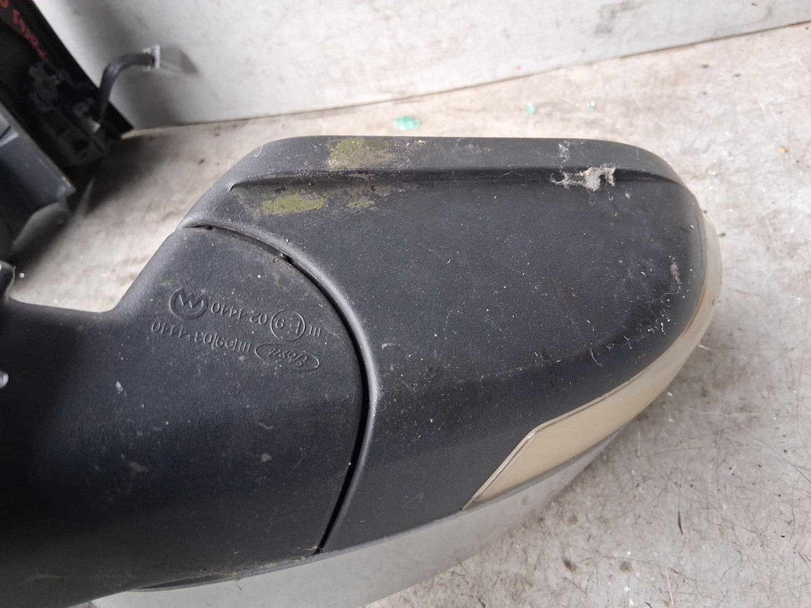 FORD FOCUS MK2 2008 OSF DRIVER SIDE FRONT RIGHT ELECTRIC WING MIRROR 9024440