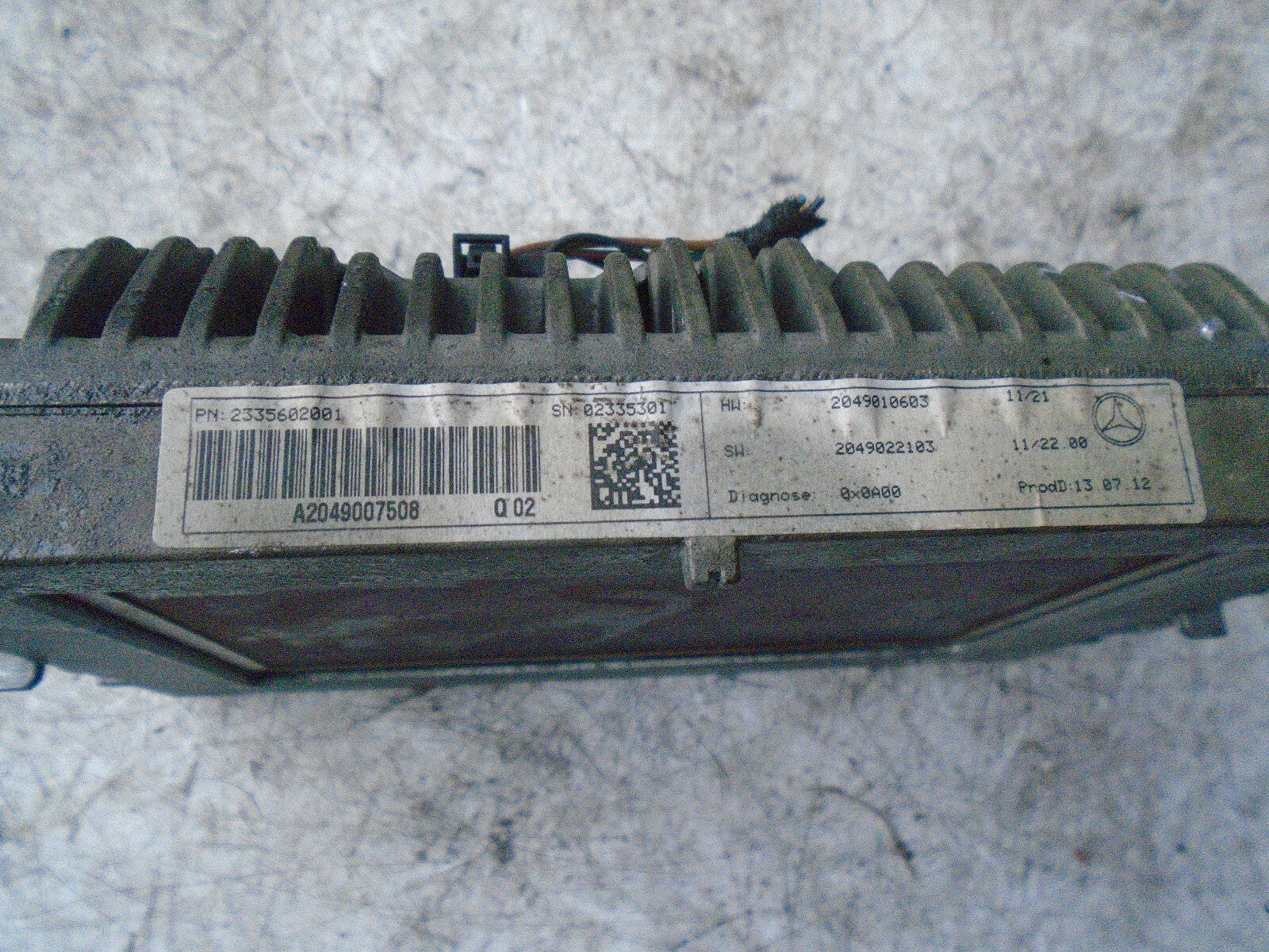 MERCEDES C CLASS 2012 W204 SPEEDOMETER & SCREEN DISPLAY A2046890339
