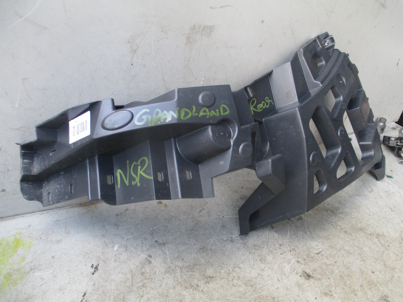 2023 VAUXHALL GRANDLAND NSR PASSENGER SIDE REAR BUMPER BRACKET YP00035780