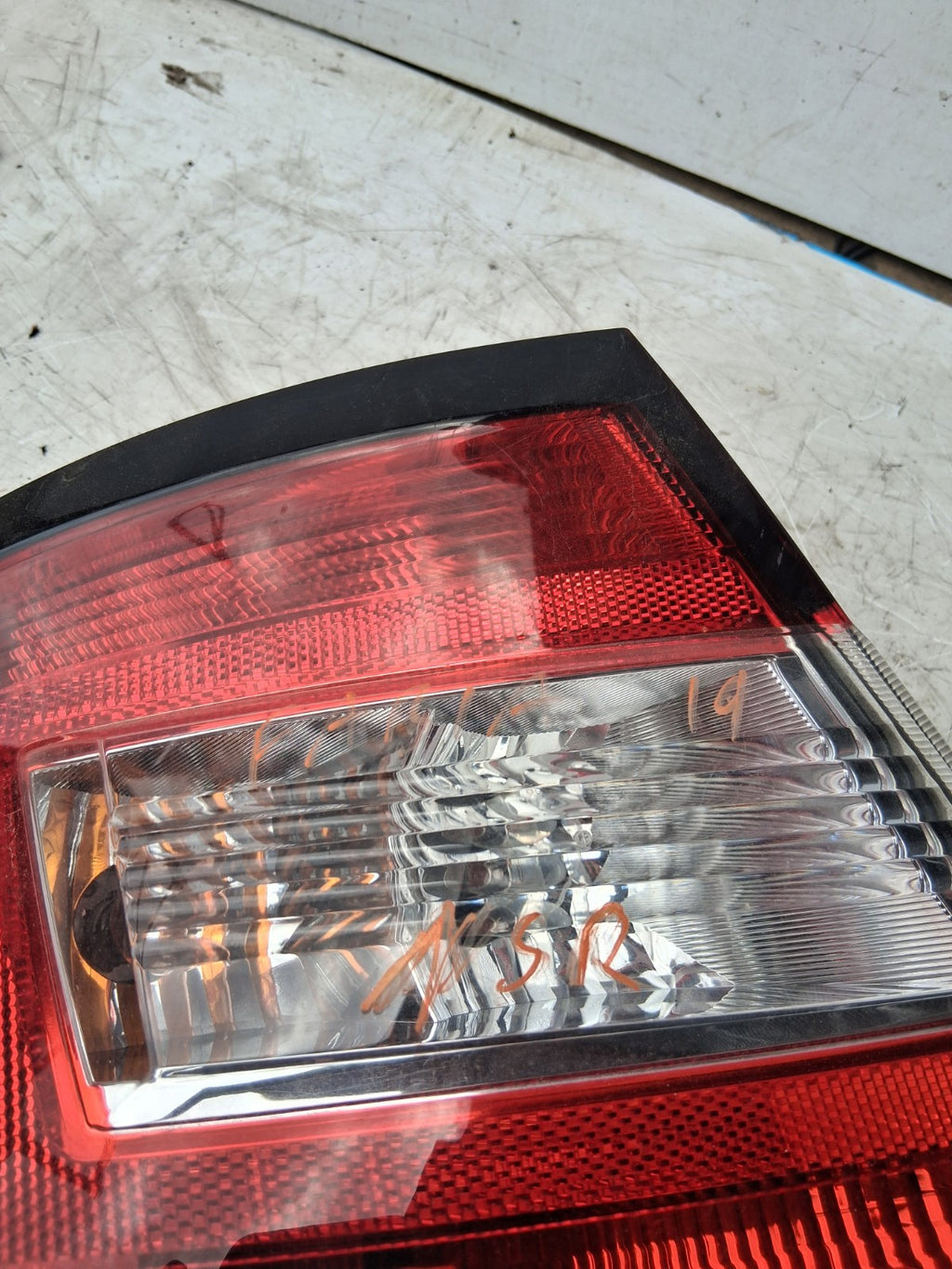2019 SKODA FABIA BOOT TAILLIGHT NSR PASSENGER SIDE REAR 6V6945257