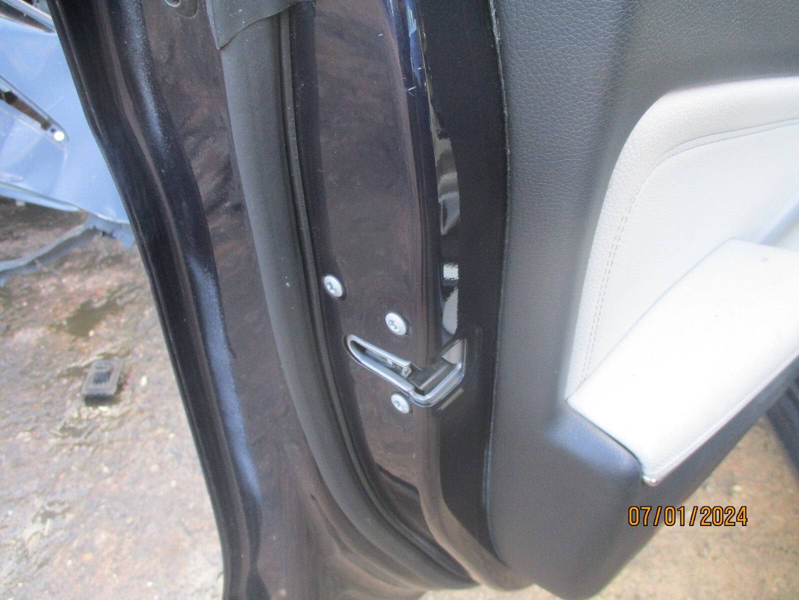 MERCEDES BENZ CLA 2016 C117 NSF PASSENGER SIDE FRONT DOOR LOCK MECHANISM