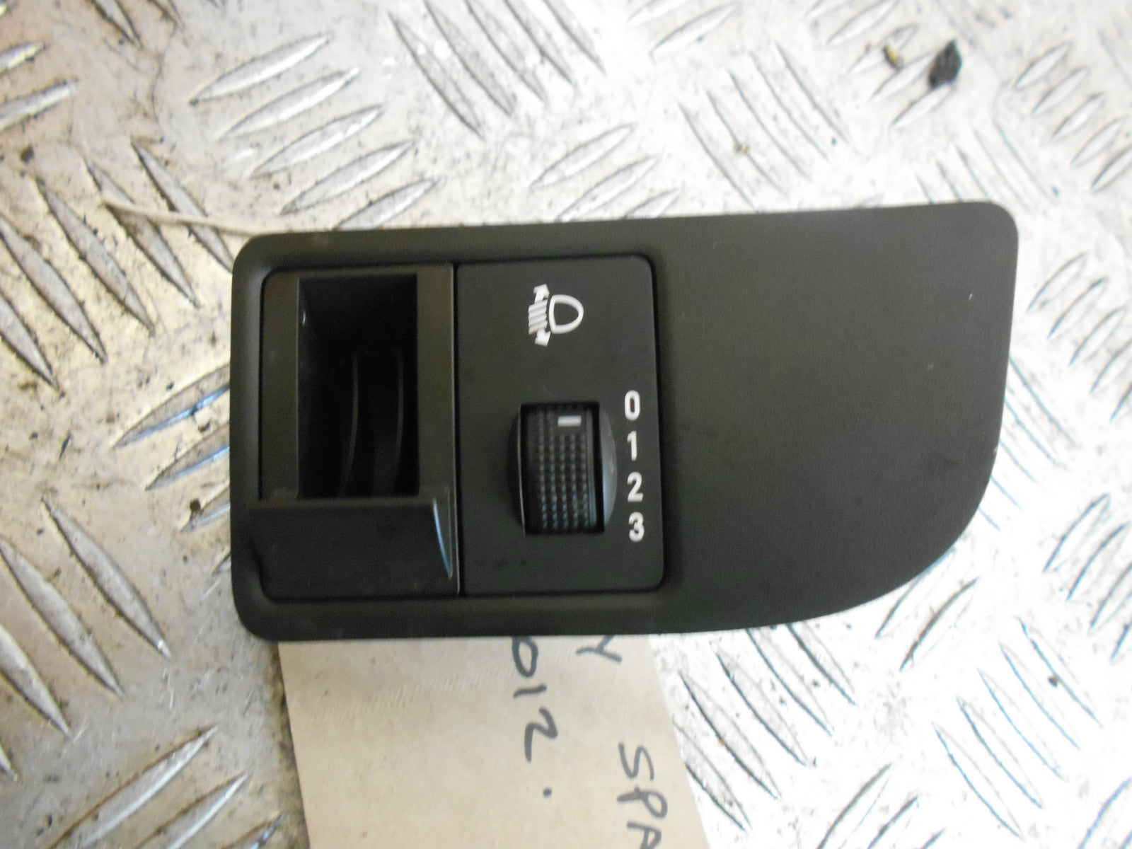 CHEVROLET CHEVY SPARK M300 2012 HEADLIGHT TILT ADJUST SWITCH & COIN HOLDER