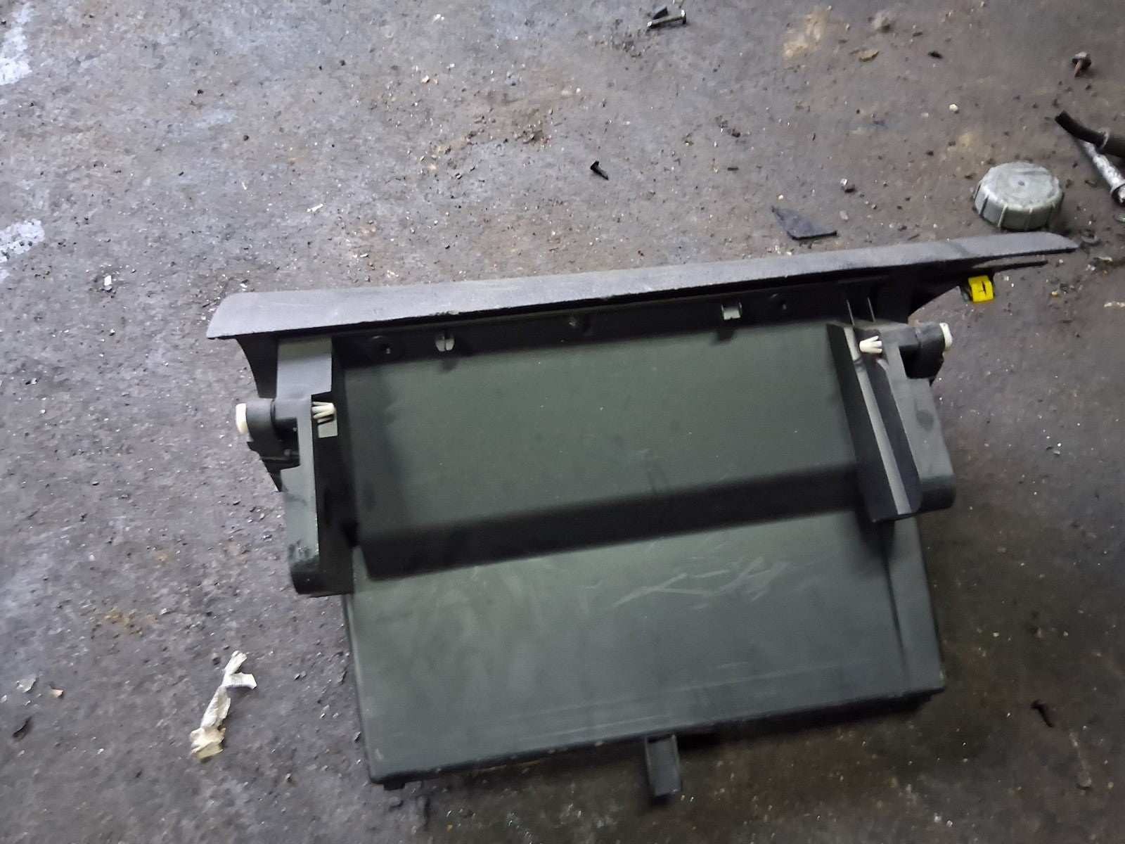 2021 VAUXHALL VIVARO MK3 DASHBOARD GLOVE BOX STORAGE COMPARTMENT 98083657ZD