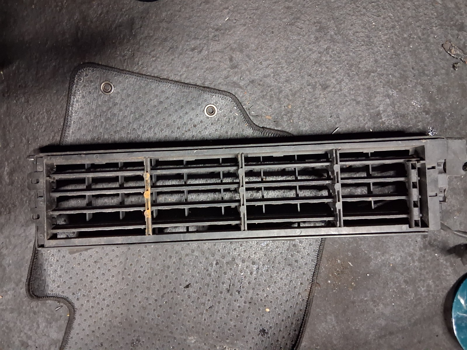 2020 NISSAN QASHQAI J11 MK2 RADIATOR AIR GUIDE DUCT CHANNEL GRILL