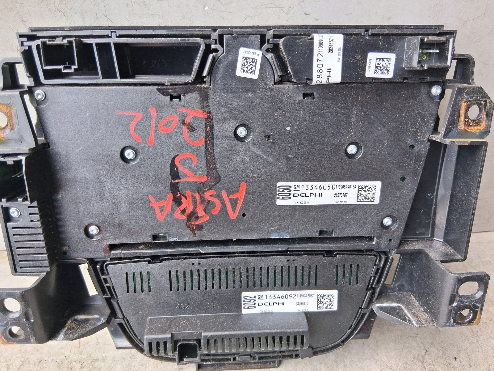 2012 VAUXHALL ASTRA J MULTIMEDIA & AC HEATER SWITCH CONTROL PANEL 13346050