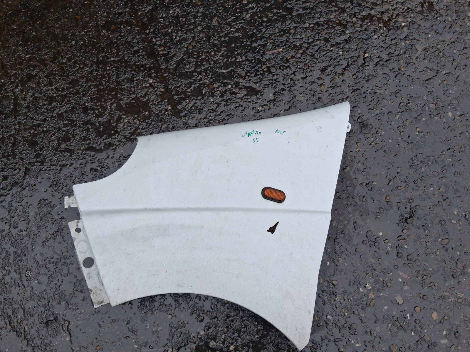 2005 VAUXHALL VIVARO MK1 NSF PASSENGER SIDE FRONT LEFT WING PANEL WHITE