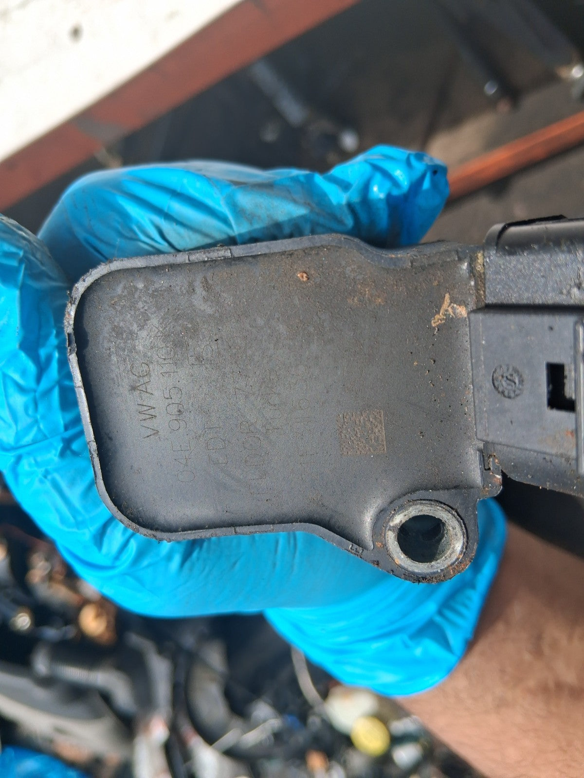 2016 VW VOLKSWAGEN POLO 1.2 PETROL IGNITION COIL 04E905110K