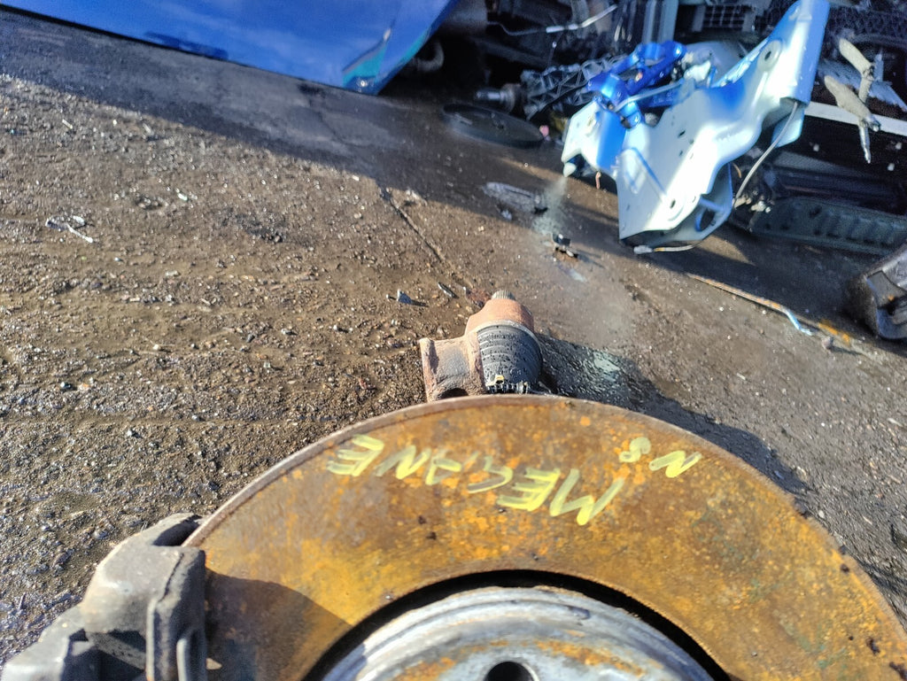 2015 RENAULT MEGANE 1.6 DIESEL NSF PASSENGER FRONT HUB & DRIVE SHAFT 8200971861